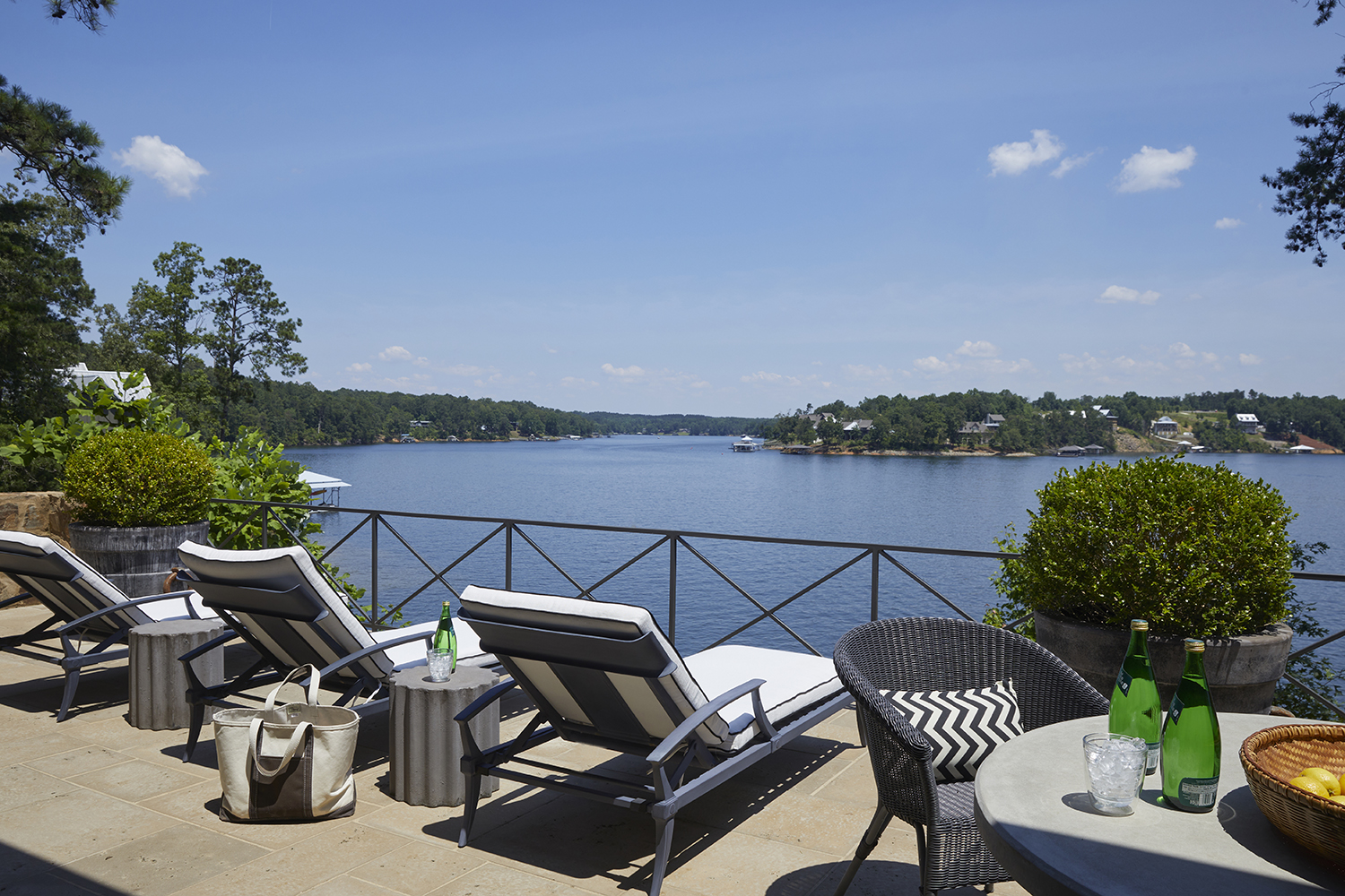 Outdoor living area overlooking Smith Lake